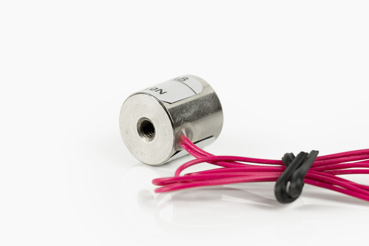 https://hyab.com/uploads/img/Produkter/71 El-hållmagneter/71-1212-24-JS/71-1212-24-JS_1.jpg
